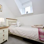 4 Bed In Sz220 *