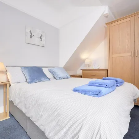 4 Bed In Sz220 Holiday home *