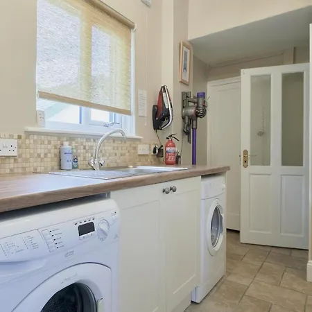 4 Bed In Oc-sz220 Кесвик