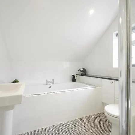 4 Bed In Oc-sz220 Дом отдыха
